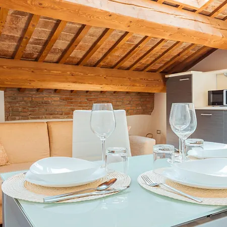 Mansarda Vespucci - Parcheggio Auto Apartment *