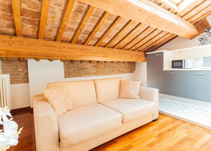 Mansarda Vespucci - Parcheggio Auto Apartament