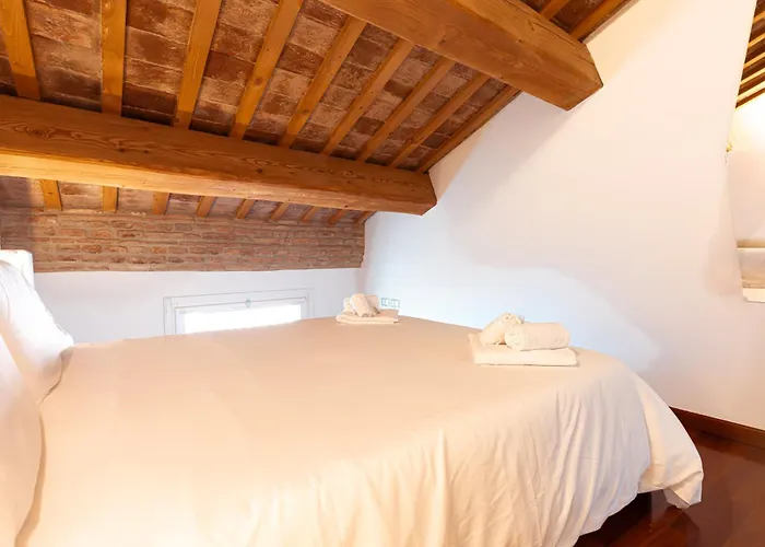 Mansarda Vespucci - Parcheggio Auto * Ferrara