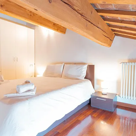 Mansarda Vespucci - Parcheggio Auto Apartamento *